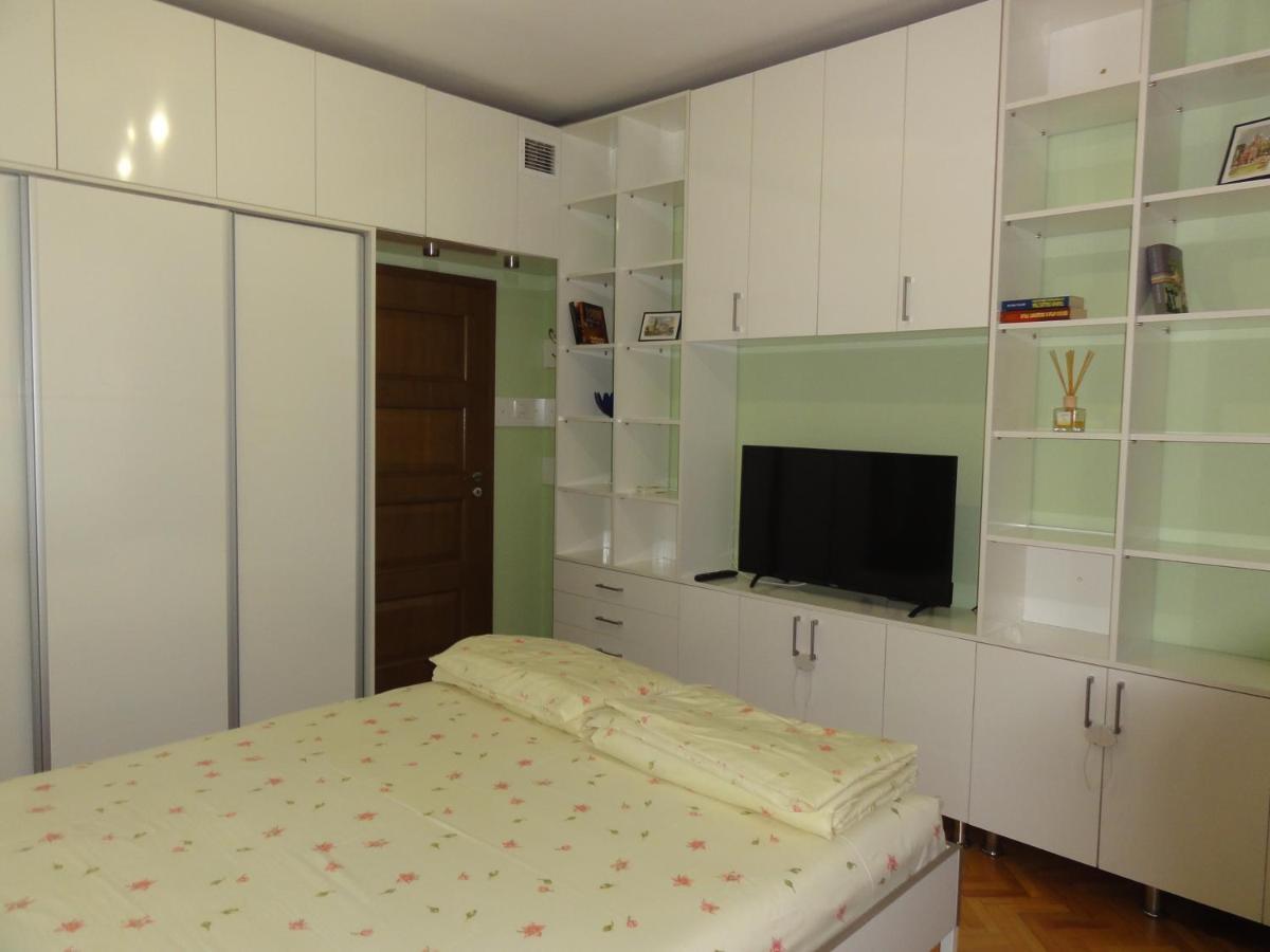 Apartment Sofia Lux Top Center Экстерьер фото